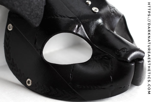 "Deep Abyss" Stella Bunny Rabbit Leather Mask