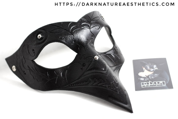 "Deep Abyss" Heva Long Nose Leather Mask