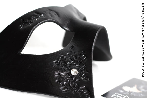 "Deep Abyss" Lucia Leather Mask