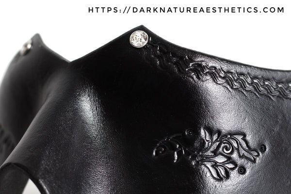 "Deep Abyss" Avina Leather Blindfold