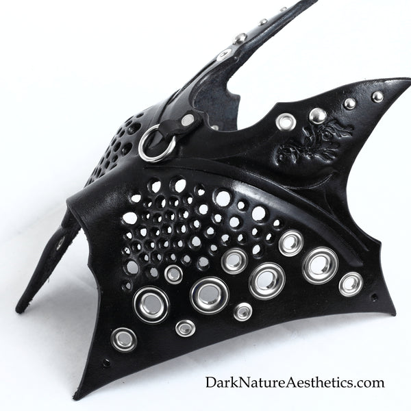 "Deep Abyss" Holy Evil Leather Mask