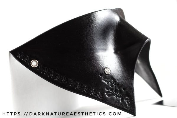 "Deep Abyss" Lysa Leather Blindfold